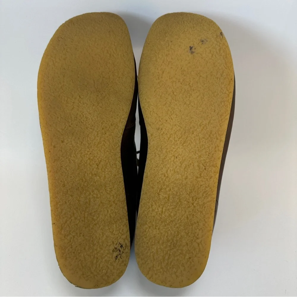 Clark’s Men’s 8.5 M Wallabee Boot Beeswax Brown‎ Rubber Sole
